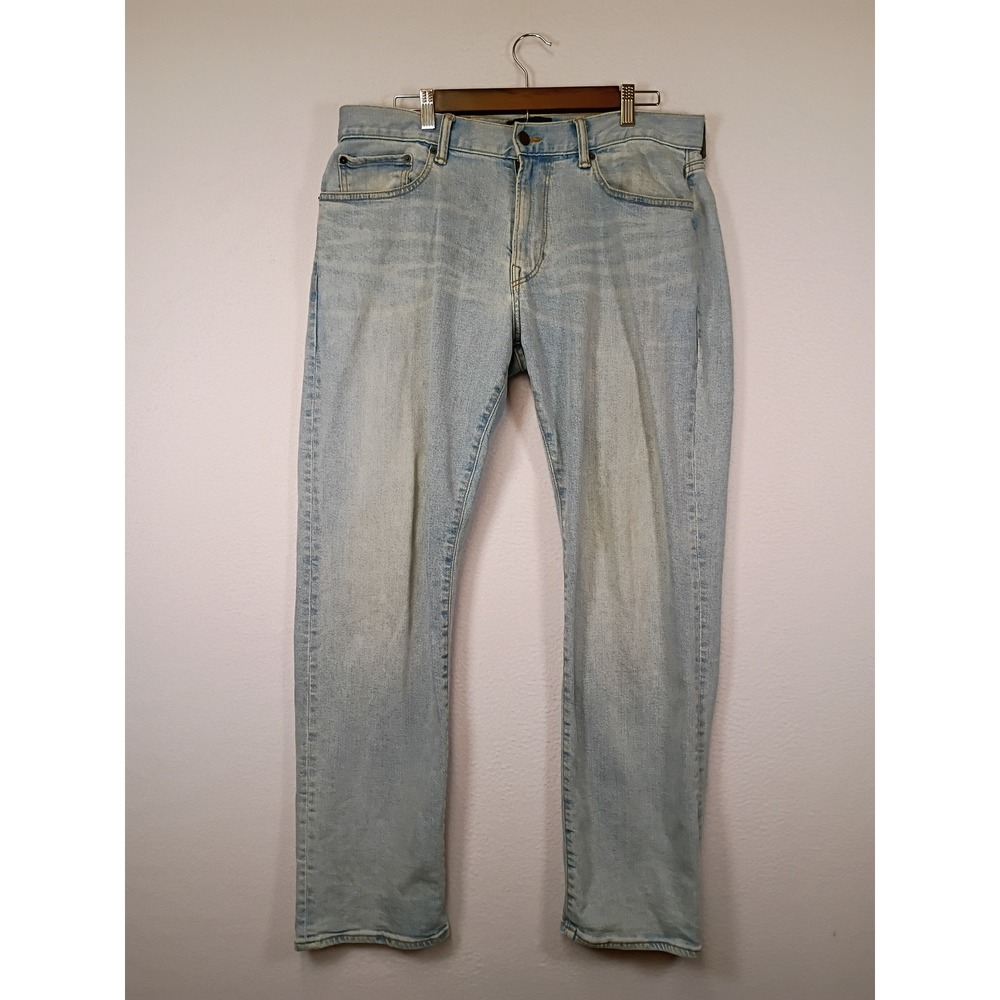 Classic Americana Gap Mens 32x30 Light Wash Blue Straight Leg Stretch Jeans